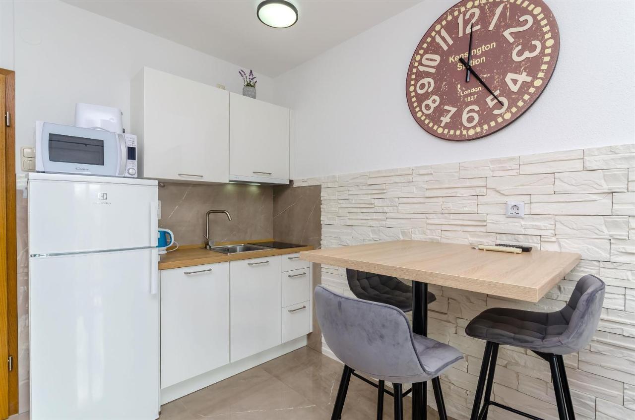 Apartments Marina トロギール エクステリア 写真