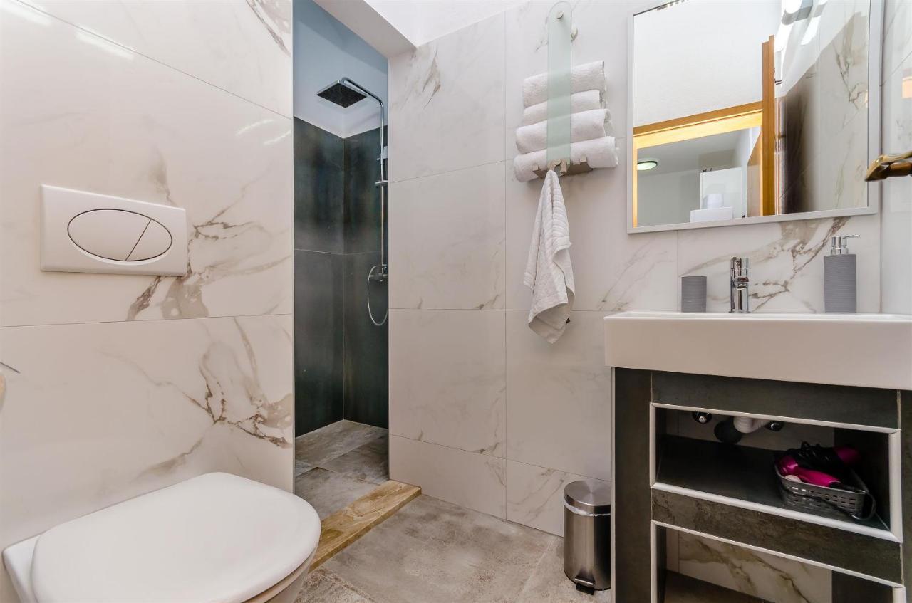 Apartments Marina トロギール エクステリア 写真