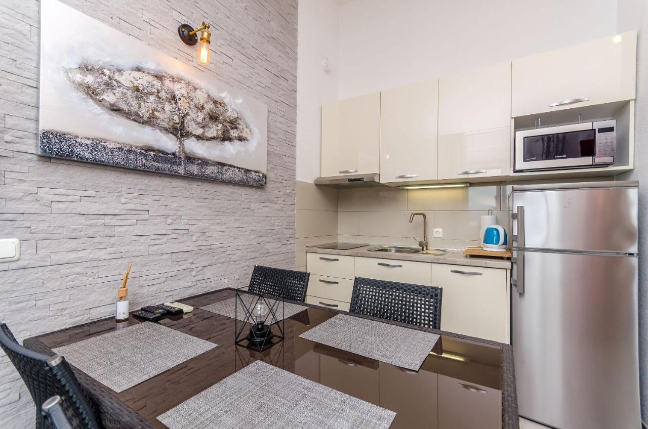 Apartments Marina トロギール エクステリア 写真