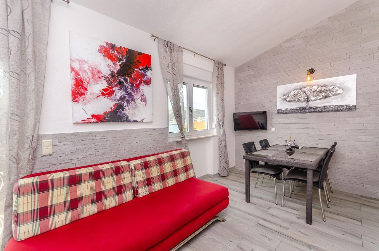 Apartments Marina トロギール エクステリア 写真